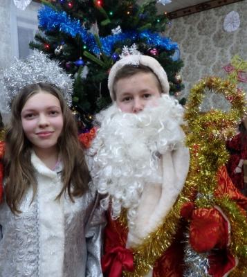 В Ерахтурской средней школе Новый год встречают серией различных мероприятий